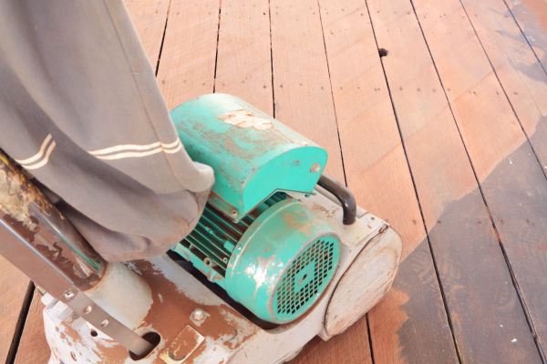 Cedar Deck Sanding in Bainbridge Island