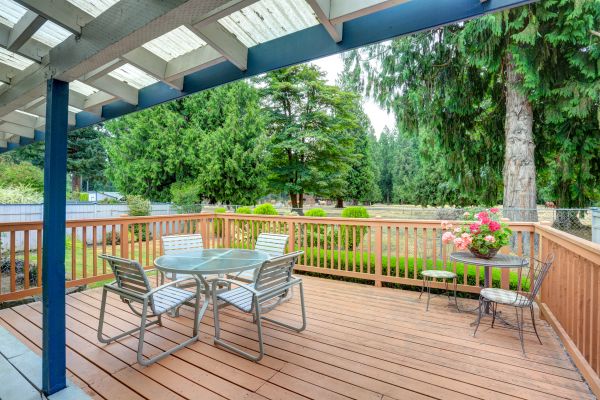Deck Carpentry Service in Bainbridge Island